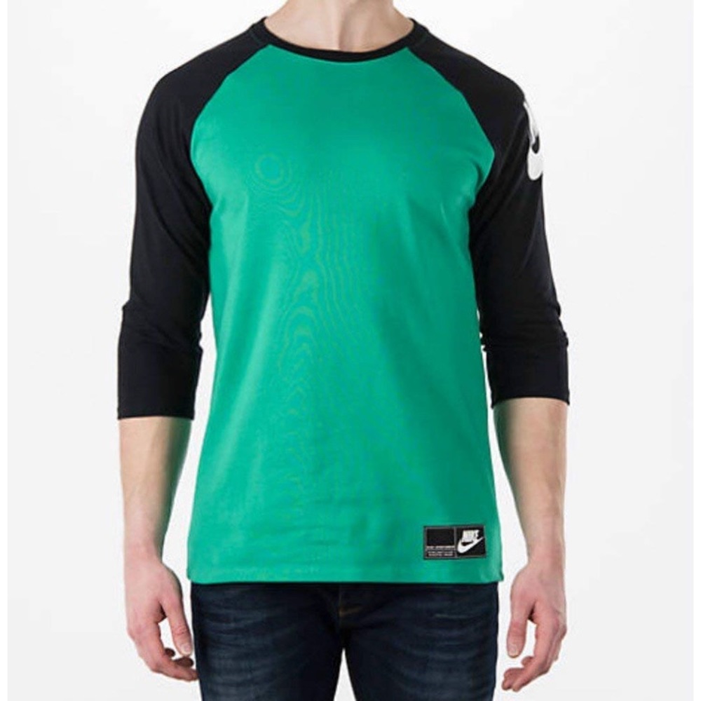 NWT Nike Sportswear Shirt